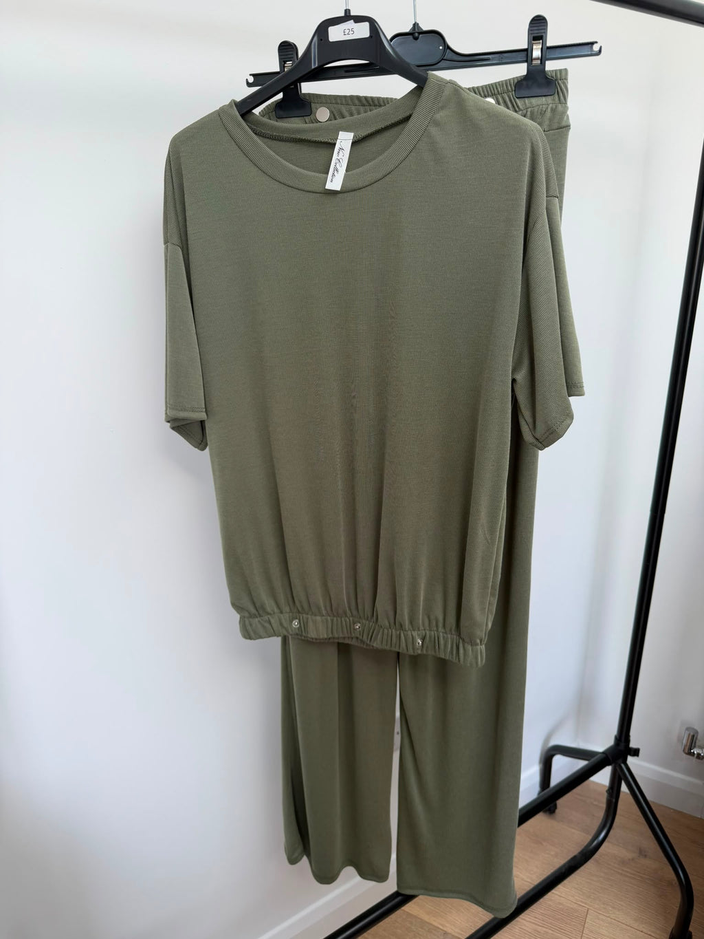 Detachable Two-Piece Jumpsuit - detail