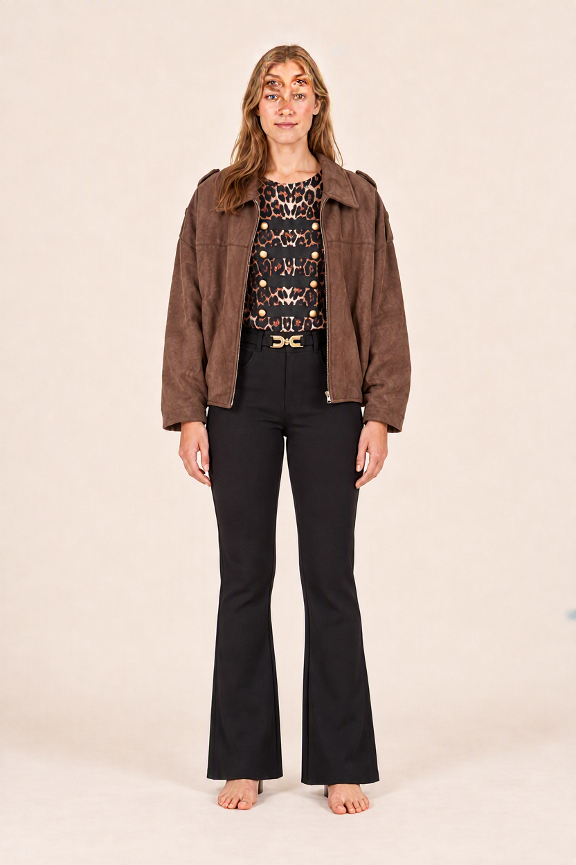 Style Secrets AI model I Imogen wearing the leanne Limited Look