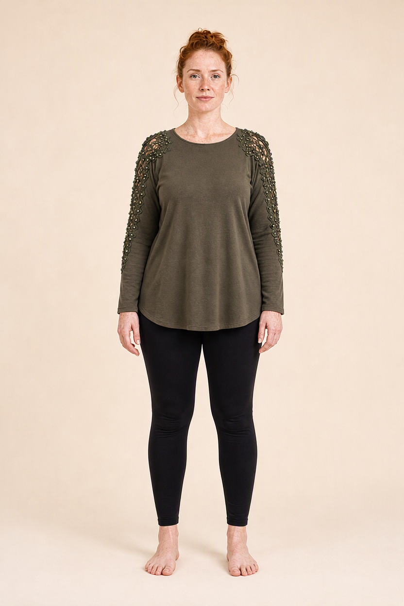 Style Secrets AI model K Keira wearing the shelly Limited Look