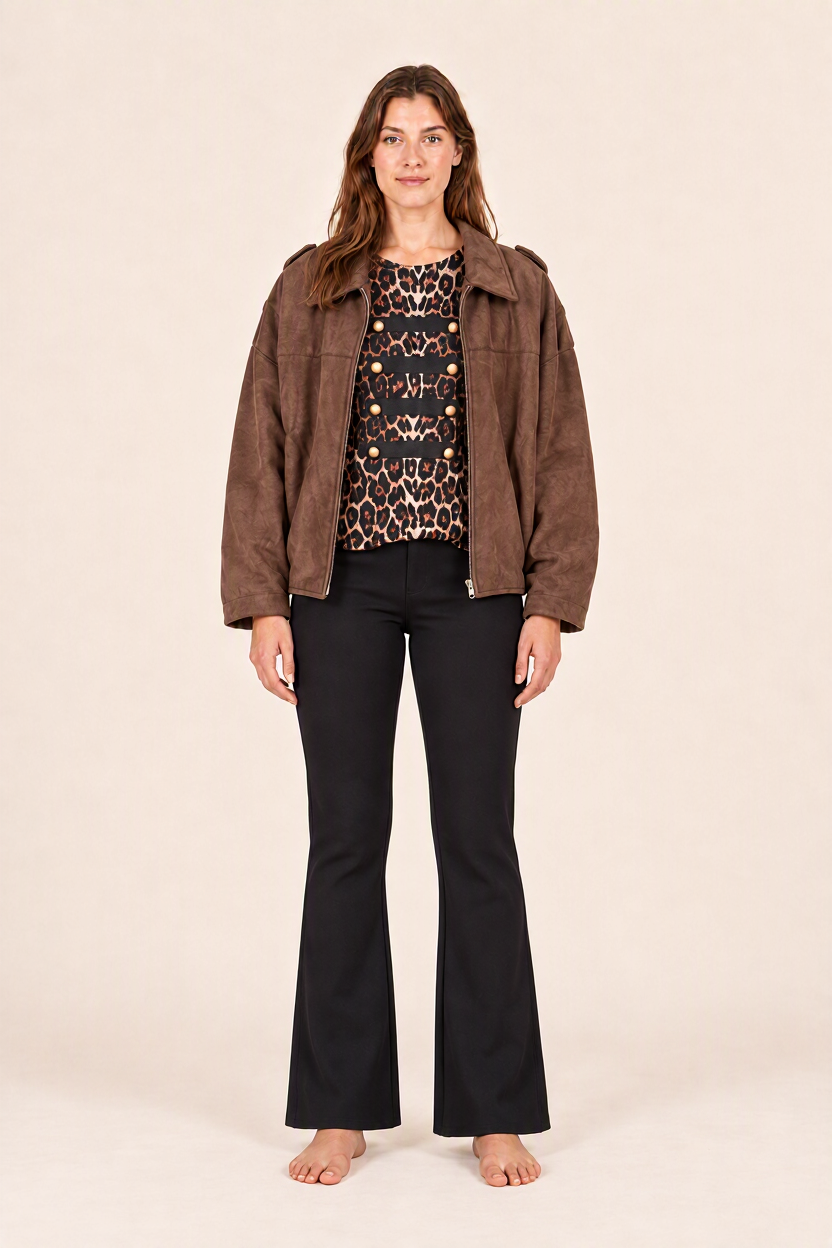Style Secrets AI model L Layla wearing the leanne Limited Look