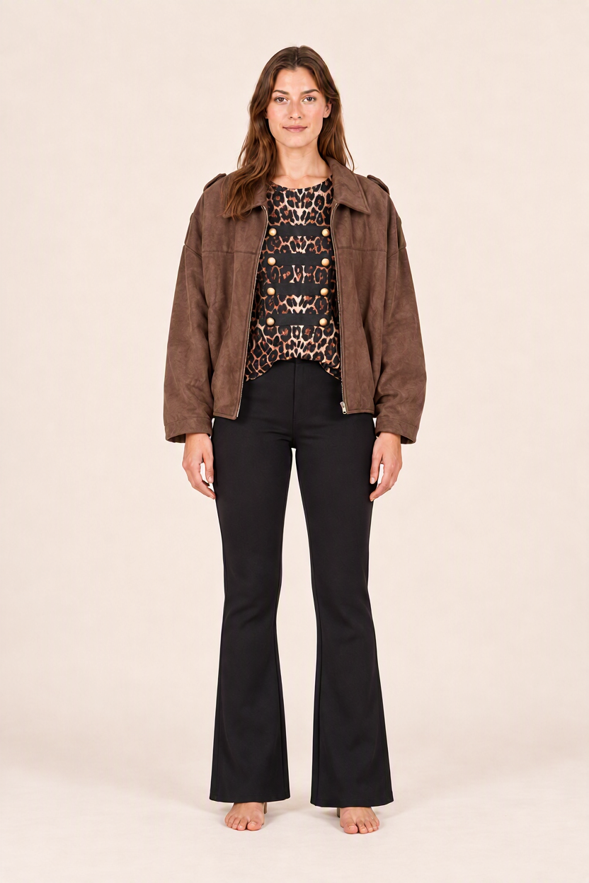 Style Secrets AI model Q Quinn wearing the leanne Limited Look